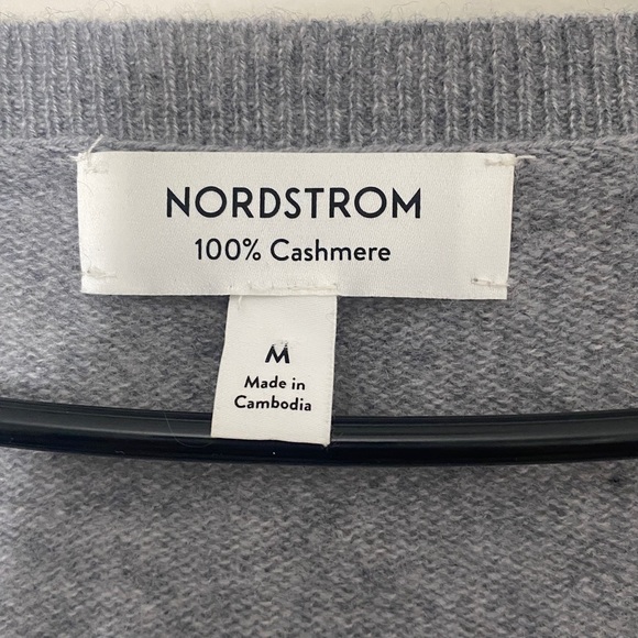 Nordstrom 100% Cashmere Gray V-Neck Sweater - Picture 3 of 7